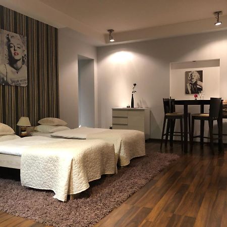 耶莱尼亚古拉Apartament Tipton公寓 外观 照片