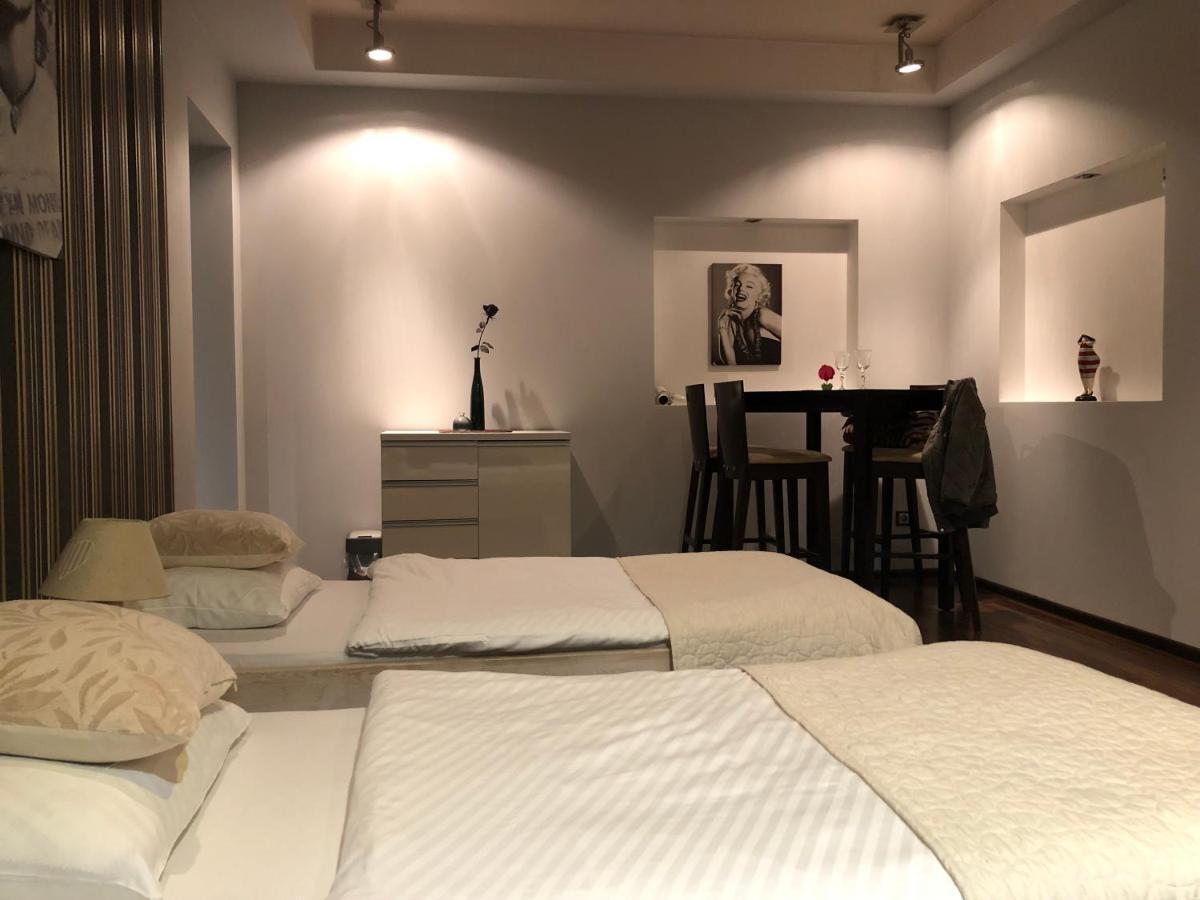 耶莱尼亚古拉Apartament Tipton公寓 外观 照片