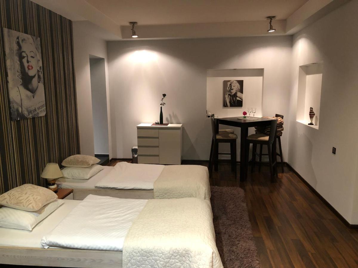 耶莱尼亚古拉Apartament Tipton公寓 外观 照片